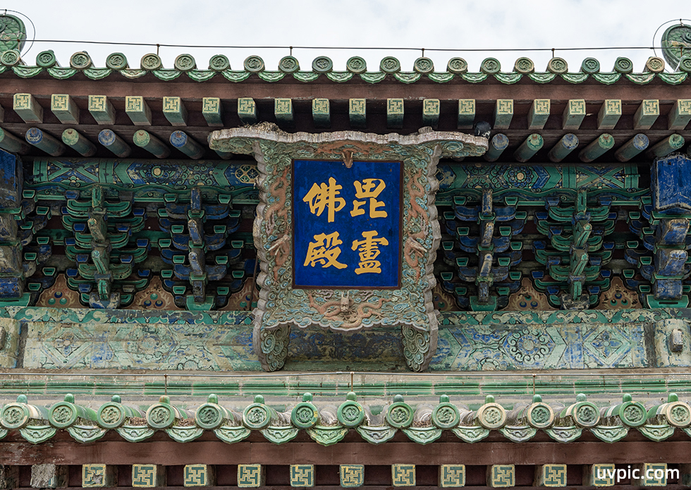 隆兴寺铜铸毗卢佛像