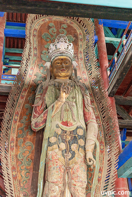 隆兴寺慈氏阁宋代木雕观音菩萨立像