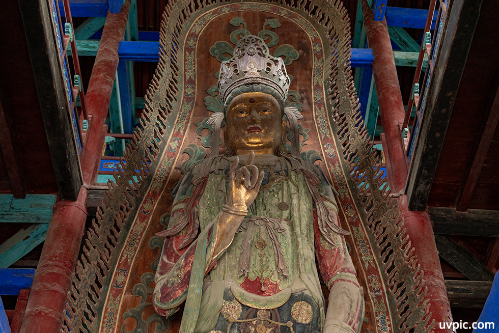 隆兴寺慈氏阁宋代木雕观音菩萨立像