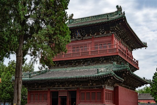 隆兴寺慈氏阁宋代木雕观音菩萨立像